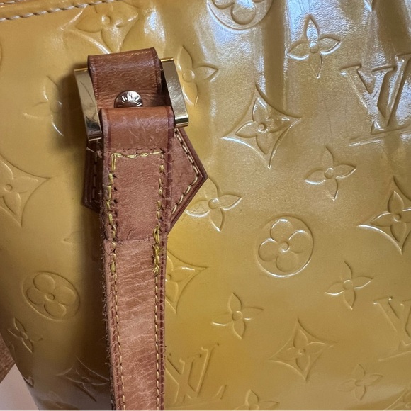 Louis Vuitton Yellow Vernis Houston Bag- Straps Replaced - Picture 5 of 10